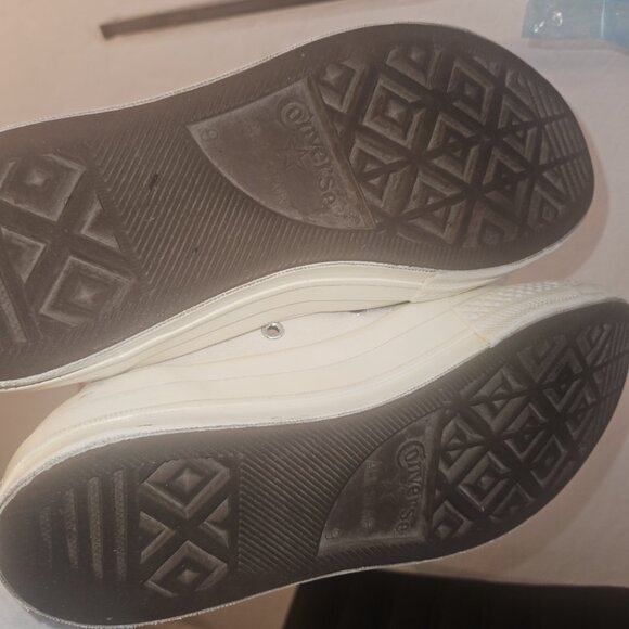 Converse x Comme des Garçons PLAY Chuck 70 - Men’s Size 9 - Picture 6 of 7